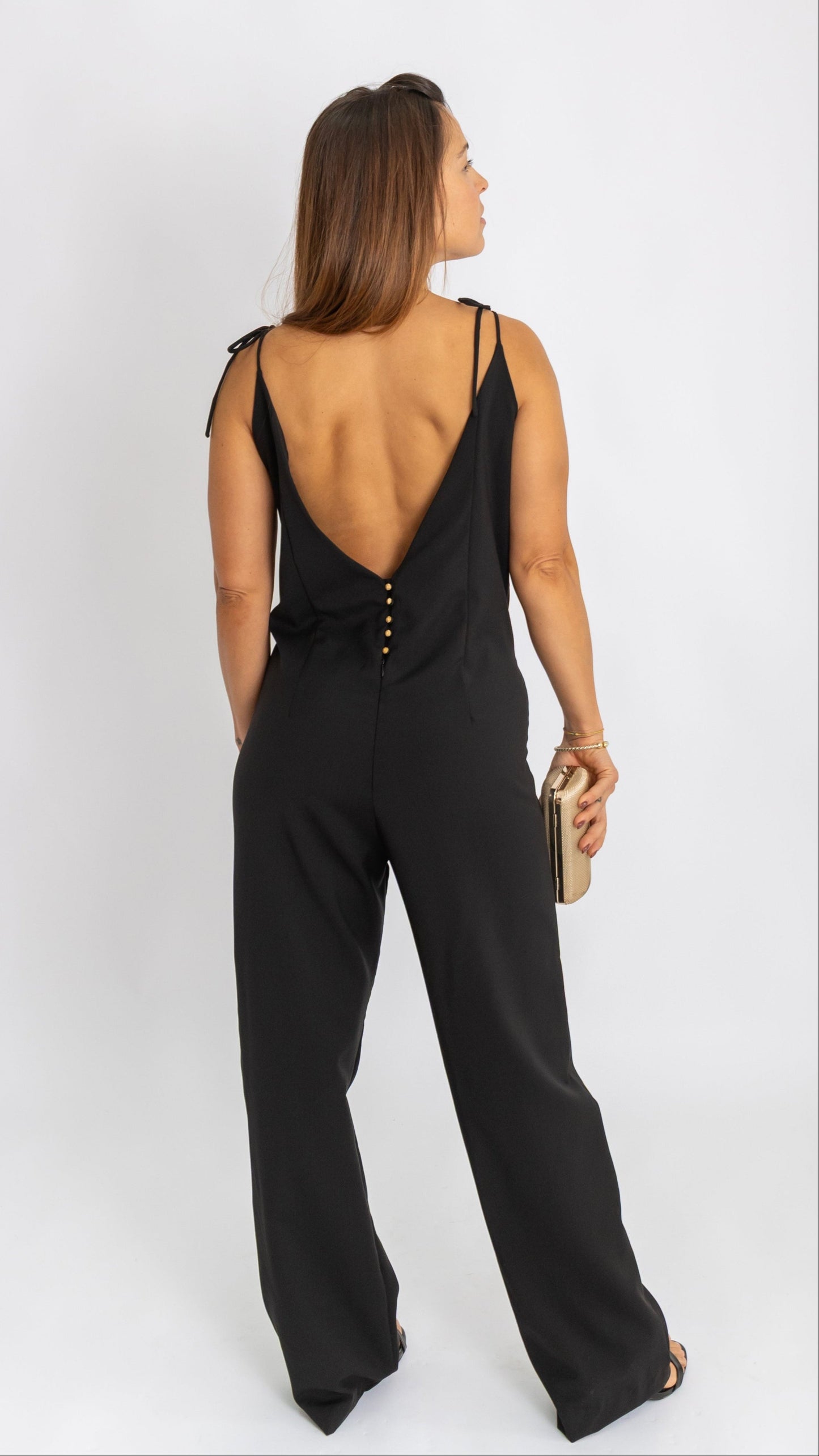 Conjunto Macacão Preto com Capa Branca