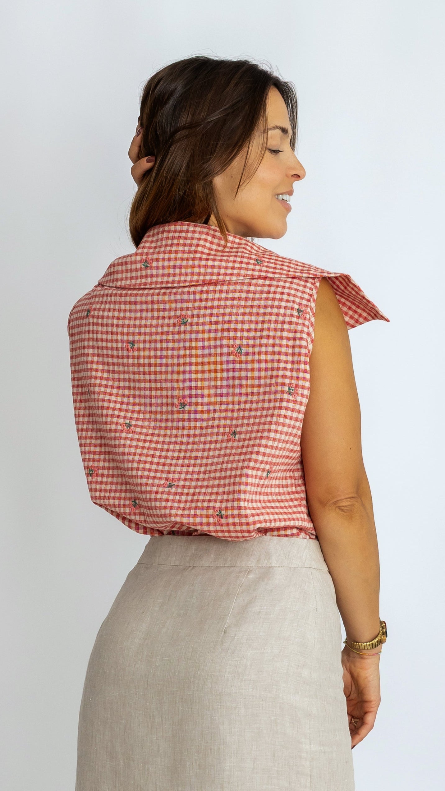 Blusa Vermelha Padrão Xadrez